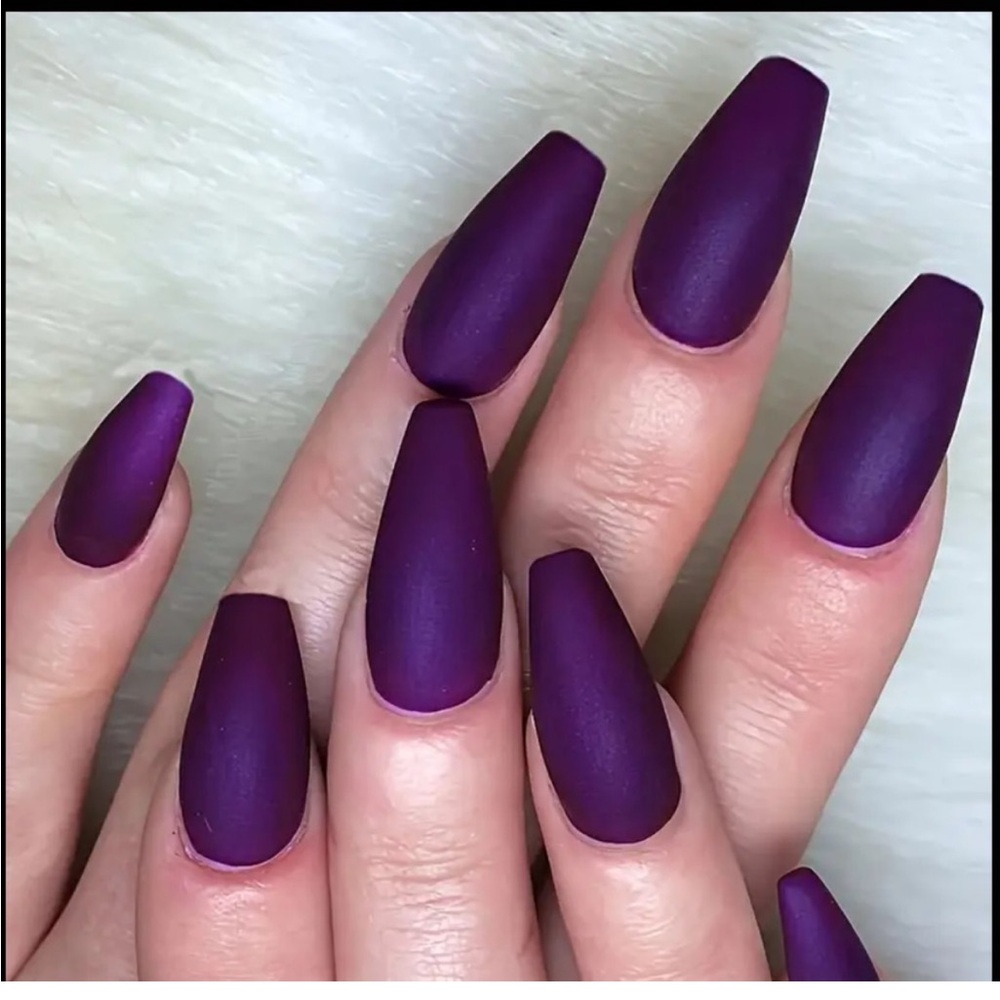 24 Purple Coffin Shaped Press on Nails